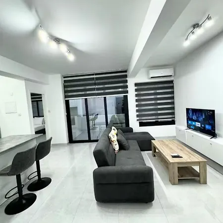 Modern One-bedroom With Balcony In *