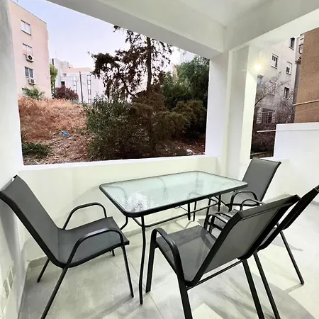 Apartment Modern One-bedroom With Balcony In Nicosia